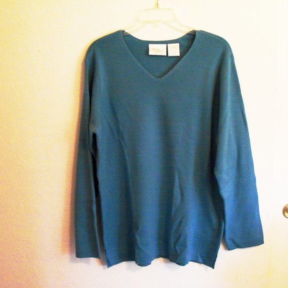 Merino wool sweater (#EV991) - Picture 2 of 4
